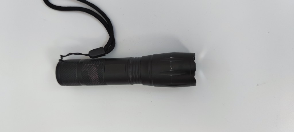 Lanternă LED portabilă